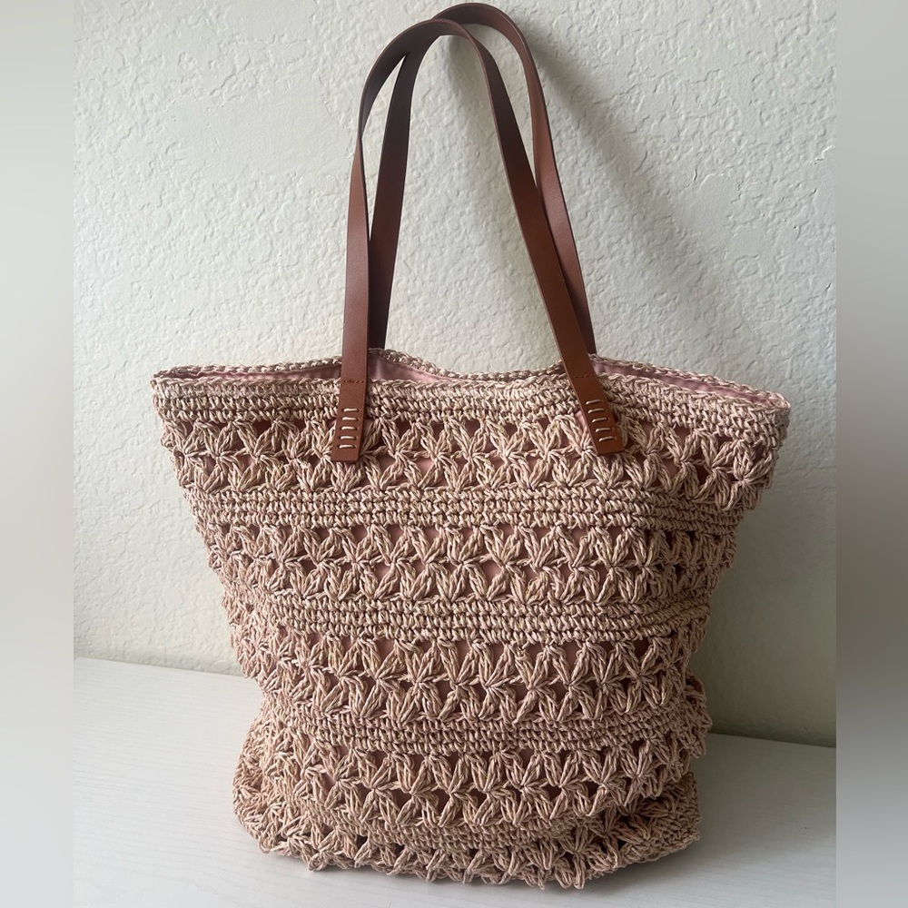 Woven Blush Pink Tote Bag with Brown Straps‎